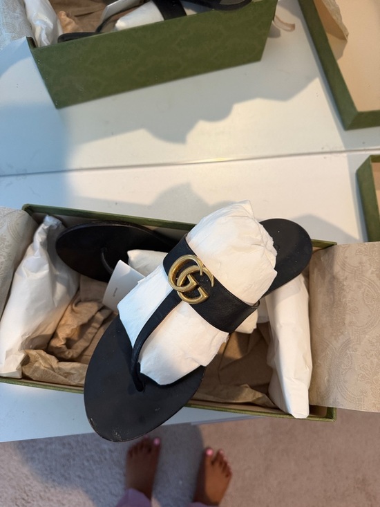 Gucci Shoes - Gucci Black Leather Thong Sandals with Gold Double G